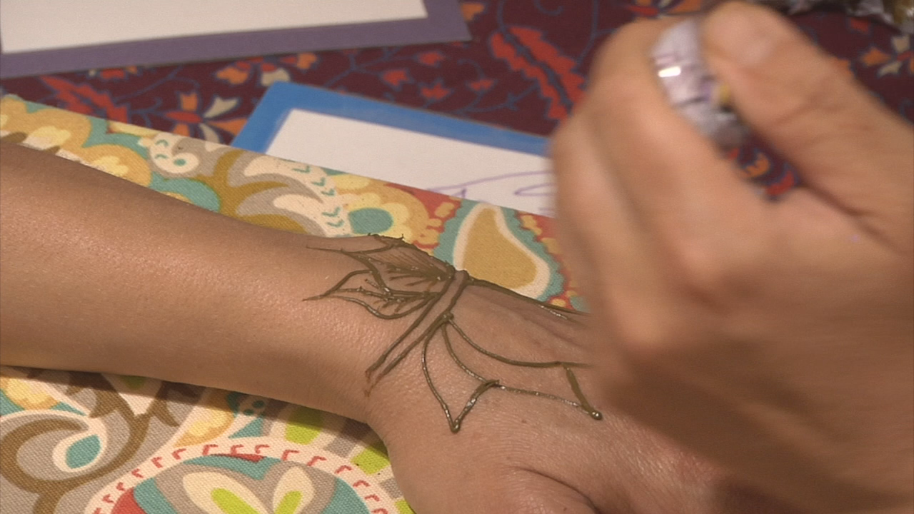 Thumbnail image for GC Newsflash: Summer Henna Tattoo Program for Adults at GPL 7/11/17